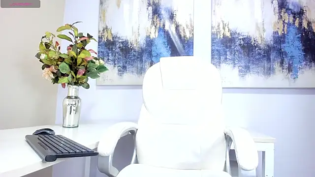 andreazoe online show from May 26, 1:40 pm