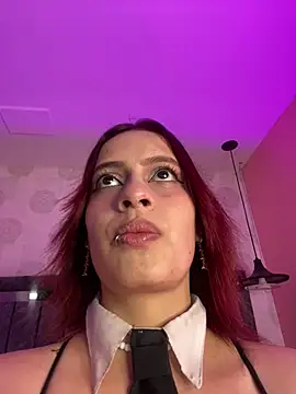 Snapshot of steffmontespink18 chatting on March 25, 1:17 pm steffmontespink18 online show from March 25, 1:17 pm