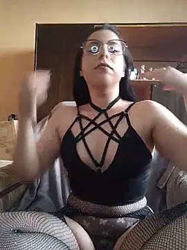 Rue the witch6 online show from May 25, 2:45 pm