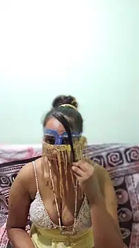 Snapshot of Cutielive chatting on March 22, 1:31 am Cutielive online show from March 22, 1:31 am