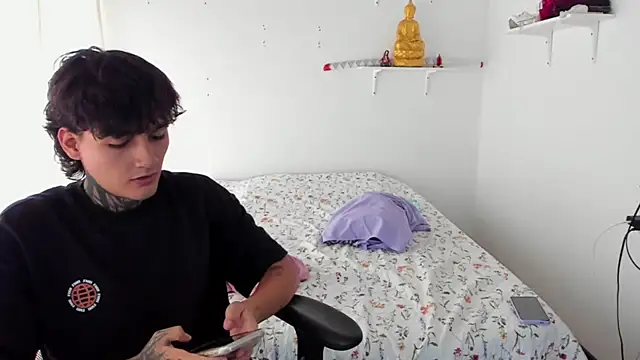 Doll4Tao online show from March 23, 8:13 pm