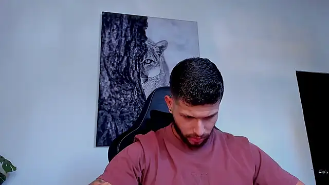 Snapshot of Santos_ramirez1 chatting on June 23, 2:59 pm Santos ramirez1 online show from June 23, 2:59 pm
