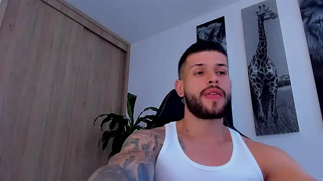 Snapshot of Santos_ramirez1 chatting on July 23, 2:37 pm Santos ramirez1 online show from July 23, 2:37 pm