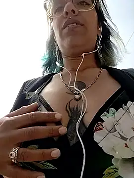 Abby 1-0 online show from April 4, 2:25 pm