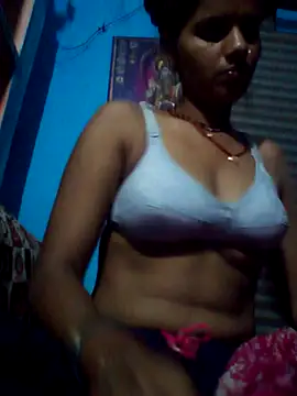 Raveena0990 online show from May 19, 2:12 pm