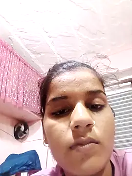 Raveena0990 online show from May 25, 9:32 pm