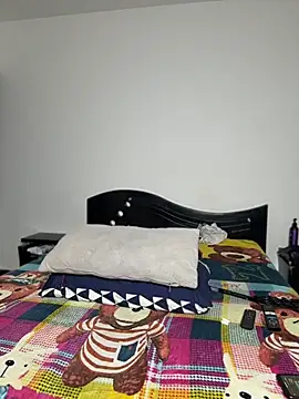 Amelie-RedHoney online show from June 6, 5:34 am