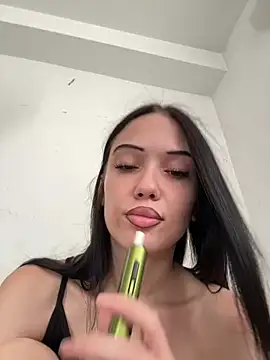 icedrosemarye online show from July 5, 3:52 pm