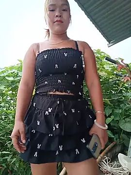 Snapshot of sena_baby chatting on July 7, 11:31 pm sena baby online show from July 7, 11:31 pm