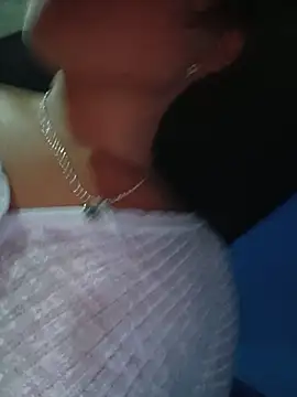 Snapshot of sena_baby chatting on July 9, 12:20 pm sena baby online show from July 9, 12:20 pm