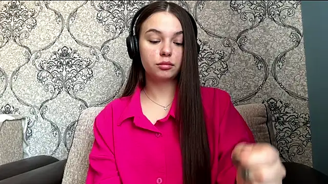 ThedaStrevell online show from March 23, 9:13 am