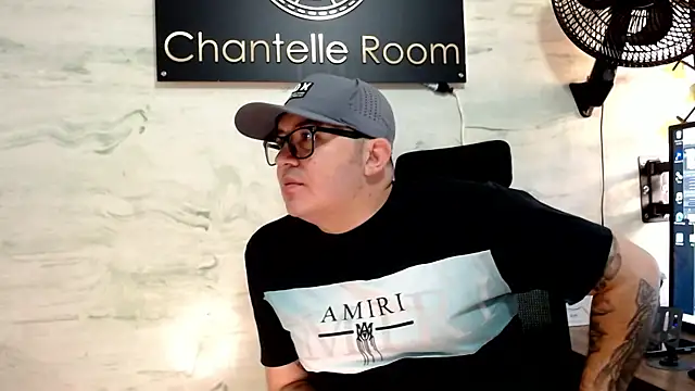 Snapshot of maximo_daddy chatting on May 30, 1:30 pm maximo daddy online show from May 30, 1:30 pm