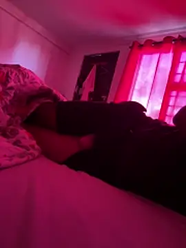 Snapshot of Kadenj92 chatting on March 29, 8:03 am Kadenj92 online show from March 29, 8:03 am