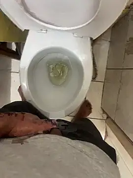 Snapshot of Kadenj92 chatting on April 5, 8:00 am Kadenj92 online show from April 5, 8:00 am