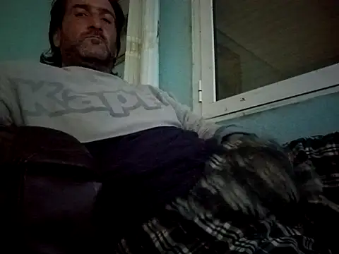 DanTrov79 online show from April 28, 8:14 pm
