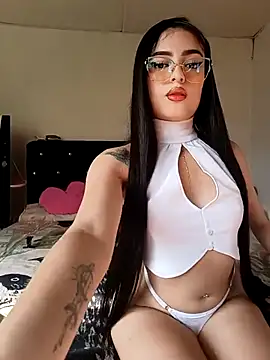 Snapshot of GeishaToro chatting on March 25, 8:37 pm GeishaToro online show from March 25, 8:37 pm