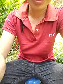 Snapshot of Lucky-beo chatting on May 16, 12:40 am Lucky-beo online show from May 16, 12:40 am