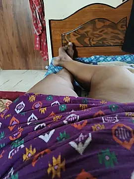 Snapshot of Tamil-swathi99 chatting on May 11, 9:04 am Tamil-swathi99 online show from May 11, 9:04 am