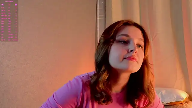 Snapshot of LorriMonz chatting on May 26, 1:56 am LorriMonz online show from May 26, 1:56 am