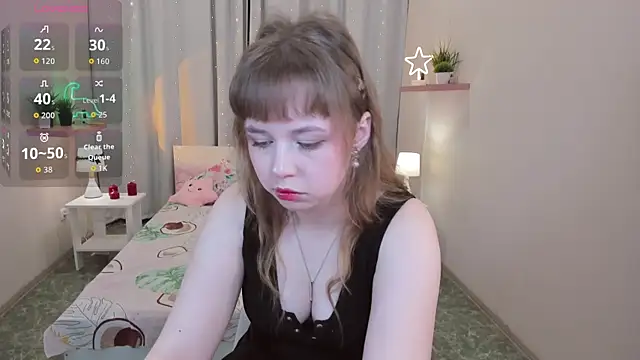 LeonaHicks online show from April 1, 6:03 am