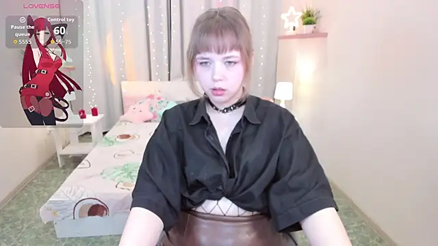 LeonaHicks online show from April 2, 6:00 am