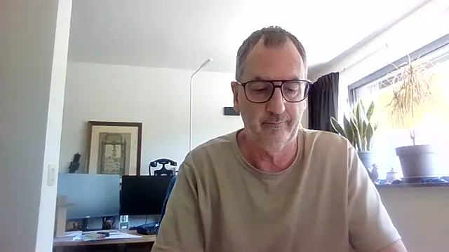 HotLucas66 online show from June 18, 10:30 am
