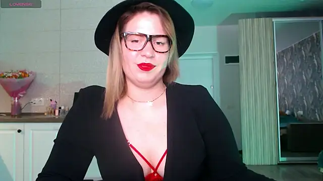 vip sweetnes online show from July 9, 1:04 pm