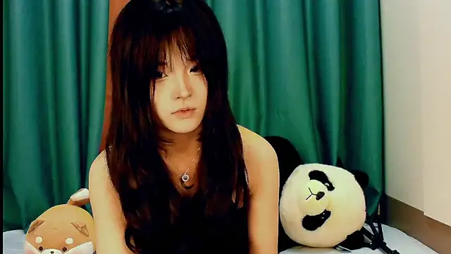 girllong520 online show from April 14, 1:39 pm