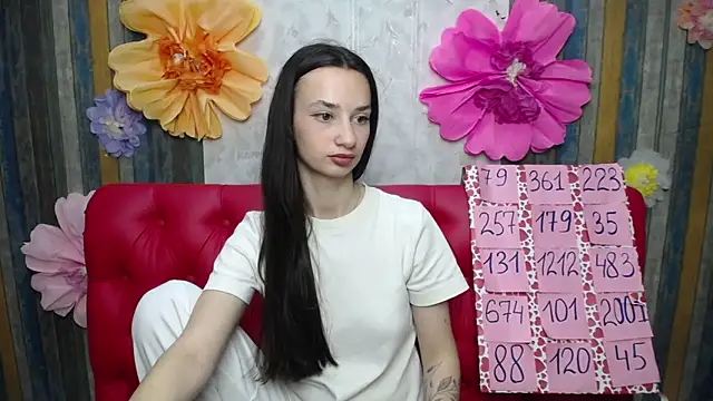 Je55icaBreeze online show from May 26, 5:14 am