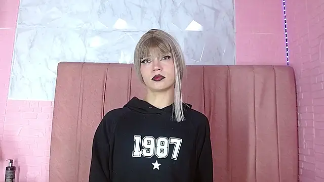 maia grace online show from March 25, 7:25 am