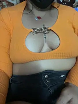 Anita vegaa  online show from May 20, 2:23 pm