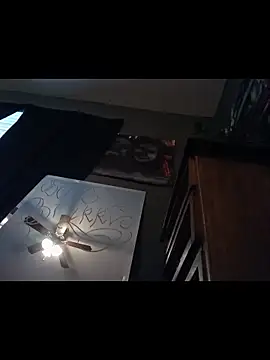 Snapshot of wesstfine chatting on April 6, 10:22 pm wesstfine online show from April 6, 10:22 pm