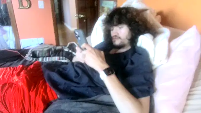 Snapshot of Teddy4420 chatting on July 3, 4:24 pm Teddy4420 online show from July 3, 4:24 pm