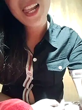 Snapshot of Zuka-2k chatting on April 2, 3:20 pm Zuka-2k online show from April 2, 3:20 pm