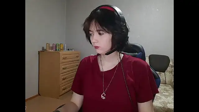ShaynaLinley online show from May 16, 10:41 pm