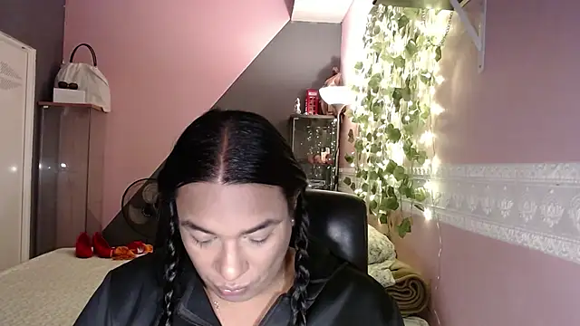 Snapshot of choquitolove1 chatting on April 7, 1:17 am choquitolove1 online show from April 7, 1:17 am