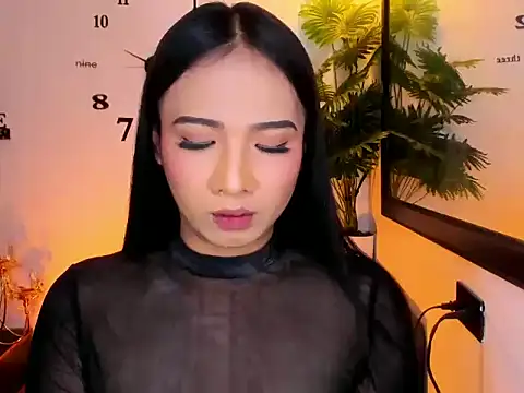 urasianhotfucker online show from March 24, 10:48 pm