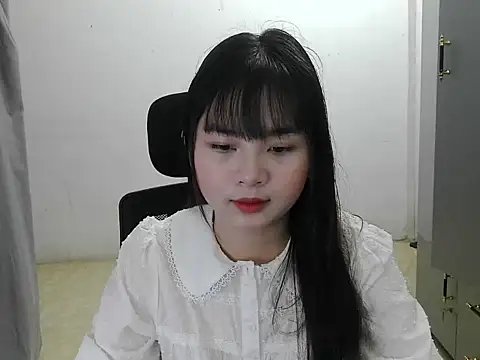 Poppy8386 online show from April 1, 7:09 am