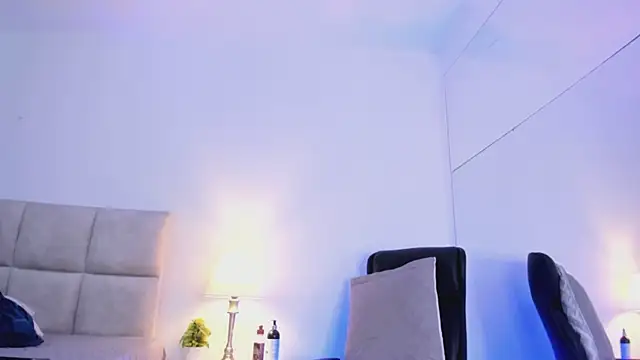 Snapshot of Chriss_Diamond chatting on May 16, 7:45 pm Chriss Diamond online show from May 16, 7:45 pm