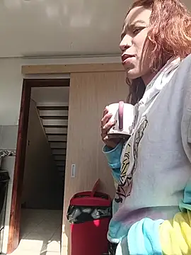 ValerieWoodsl online show from June 11, 1:42 pm