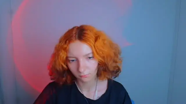 Snapshot of Butterfly_Milly chatting on July 7, 6:38 am Butterfly Milly online show from July 7, 6:38 am