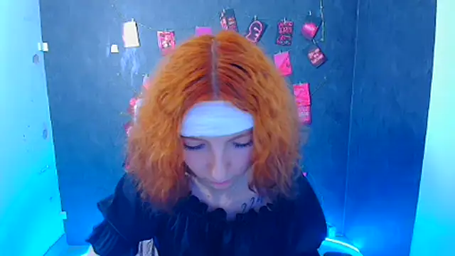 Snapshot of Butterfly_Milly chatting on August 6, 5:53 am Butterfly Milly online show from August 6, 5:53 am