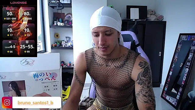 Snapshot of Bruno_santos1 chatting on June 18, 4:44 pm Bruno santos1 online show from June 18, 4:44 pm
