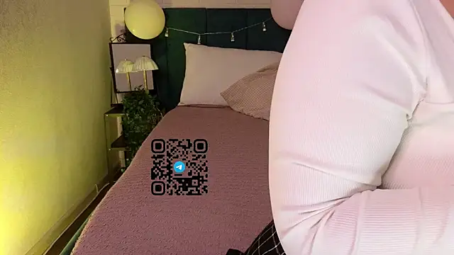 Snapshot of angelic_coy chatting on July 16, 11:16 am angelic coy online show from July 16, 11:16 am