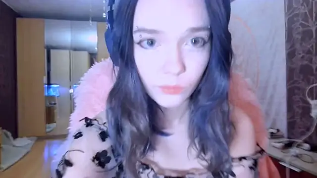 baby onface online show from May 20, 3:40 pm