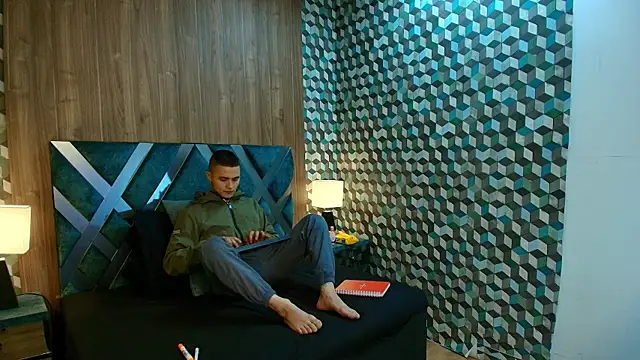 Snapshot of Joaho_Fernandez chatting on April 28, 8:58 pm Joaho Fernandez online show from April 28, 8:58 pm