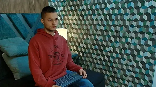Snapshot of Joaho_Fernandez chatting on May 2, 9:31 pm Joaho Fernandez online show from May 2, 9:31 pm