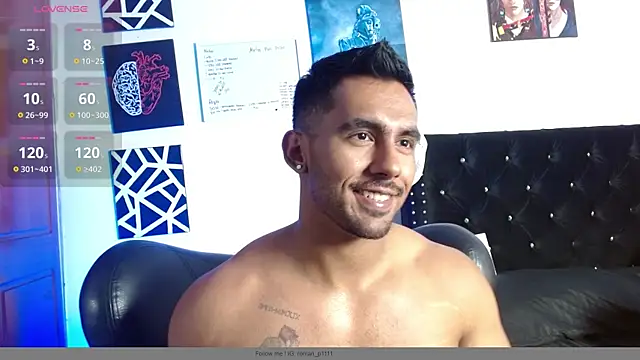Snapshot of romanpearce_ chatting on May 9, 7:41 pm romanpearce online show from May 9, 7:41 pm