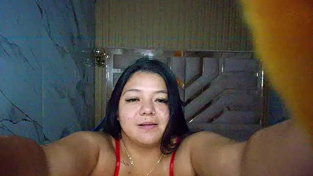 luna  r  online show from May 28, 3:15 am