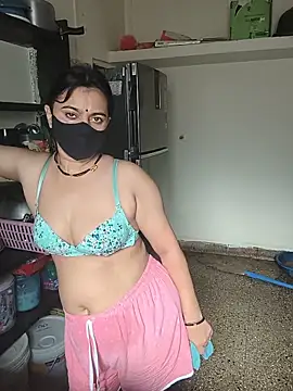 HeartlessGirl online show from May 26, 3:35 am